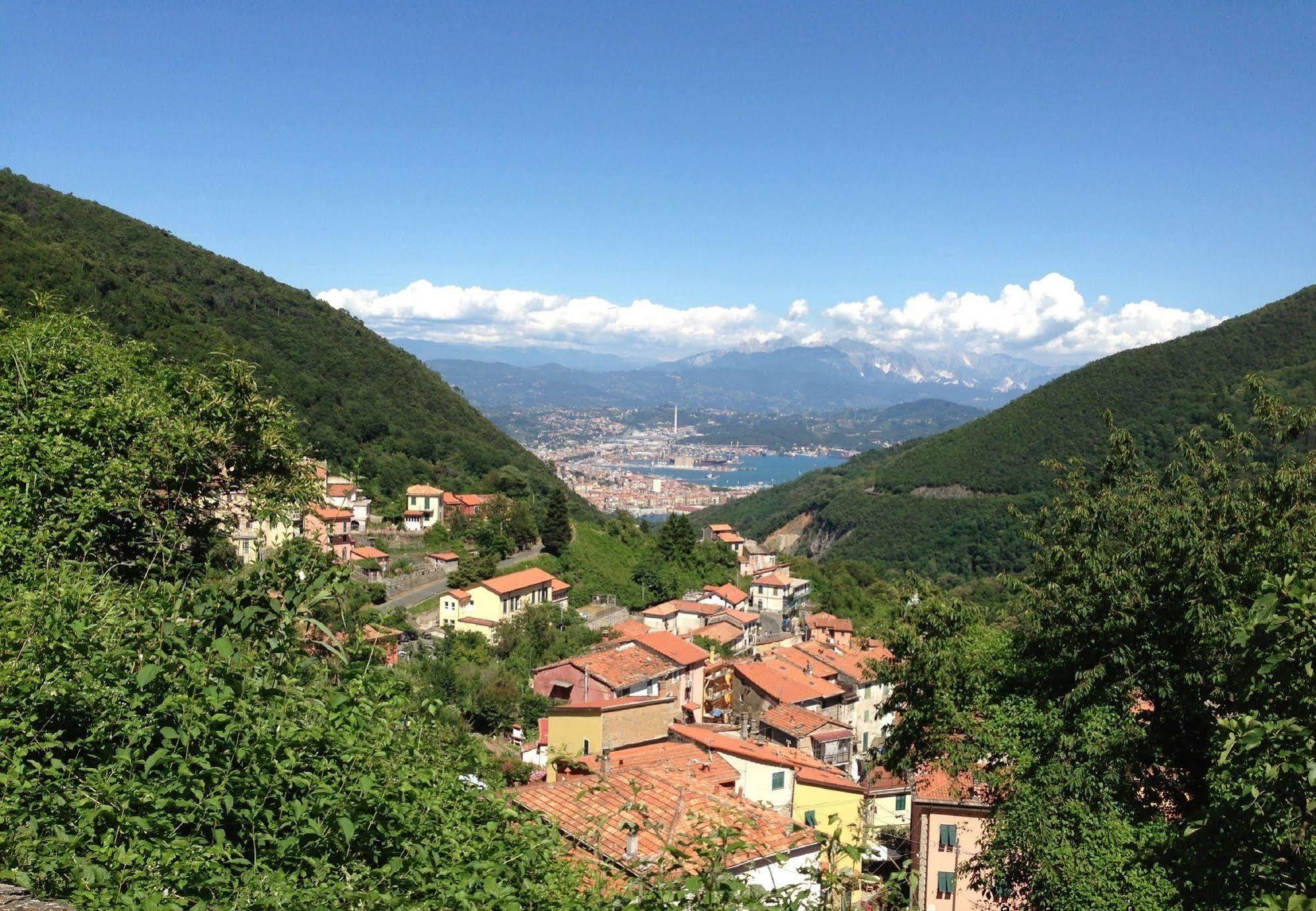 Auberge de jeunesse Ostello Tramonti à Biassa Extérieur photo